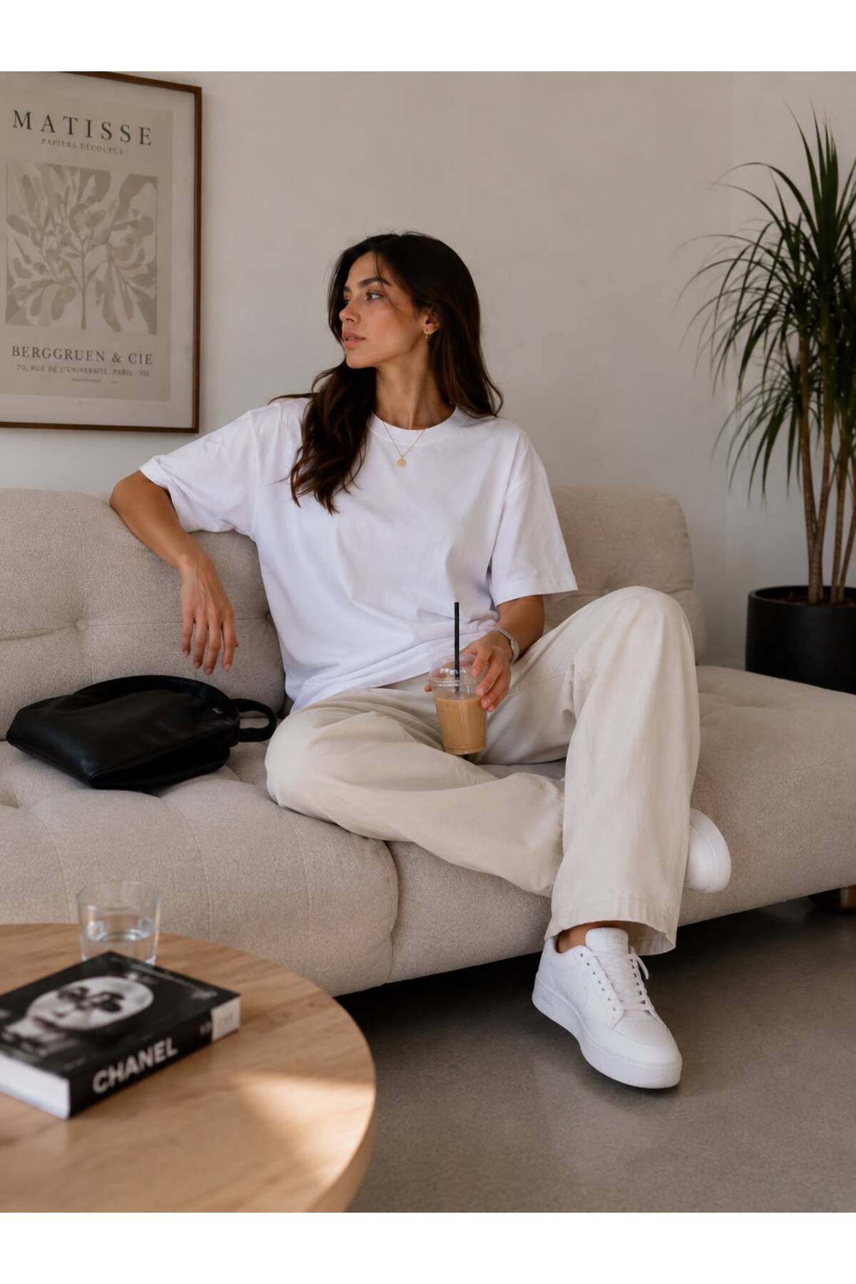 Beyaz Oversize Basic Tişört Bisiklet Yaka
