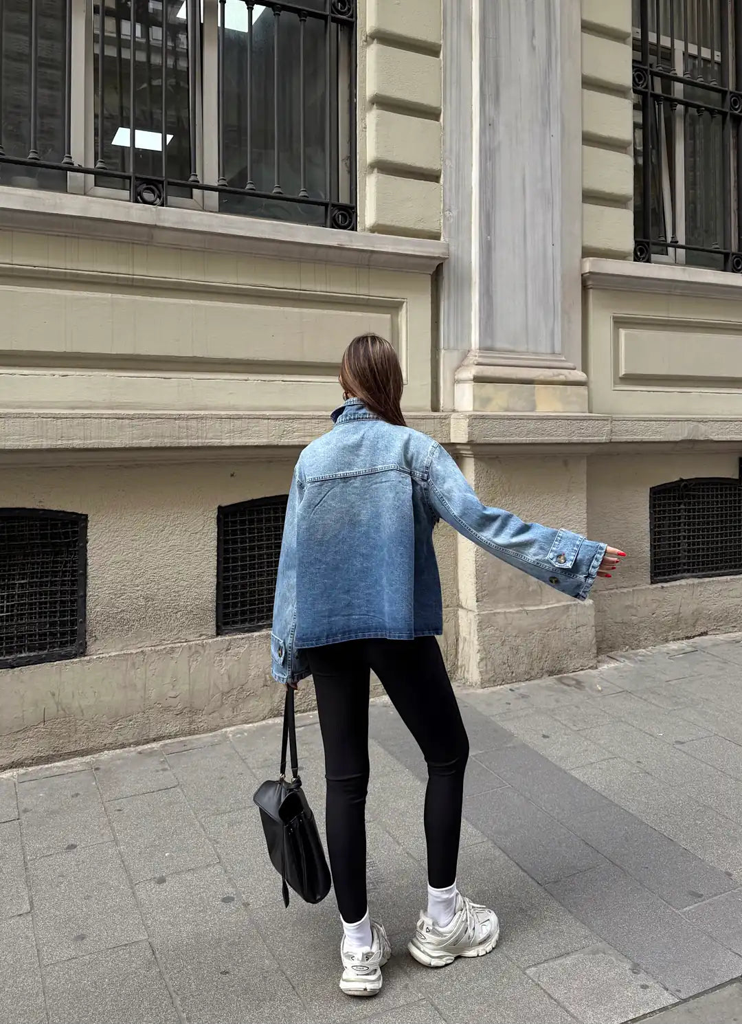 Yaka Detaylı Rahat Kesim Denim Ceket - WEST CLUB