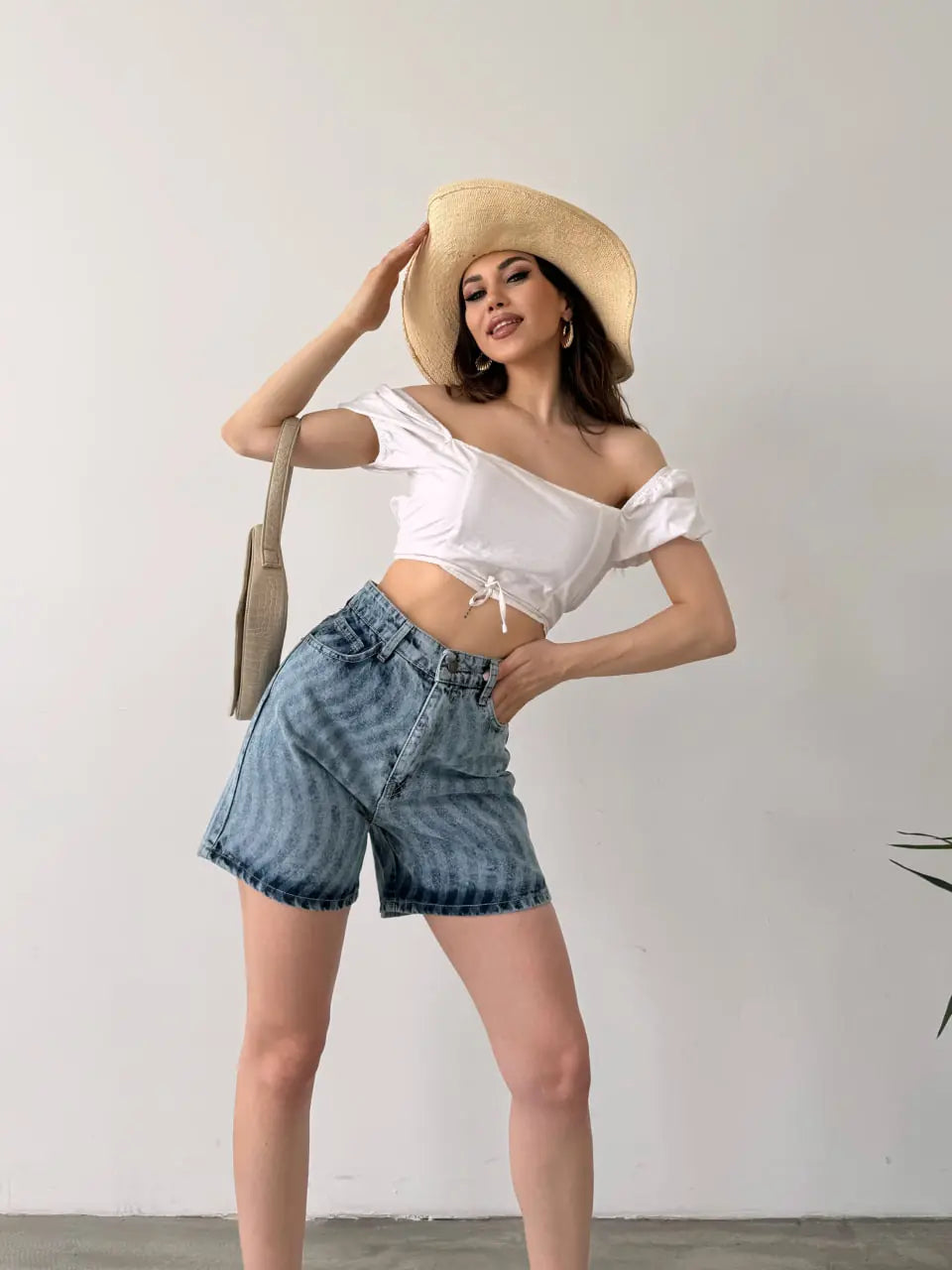 Paçası Püsküllü Desenli Denim Şort - WEST CLUB