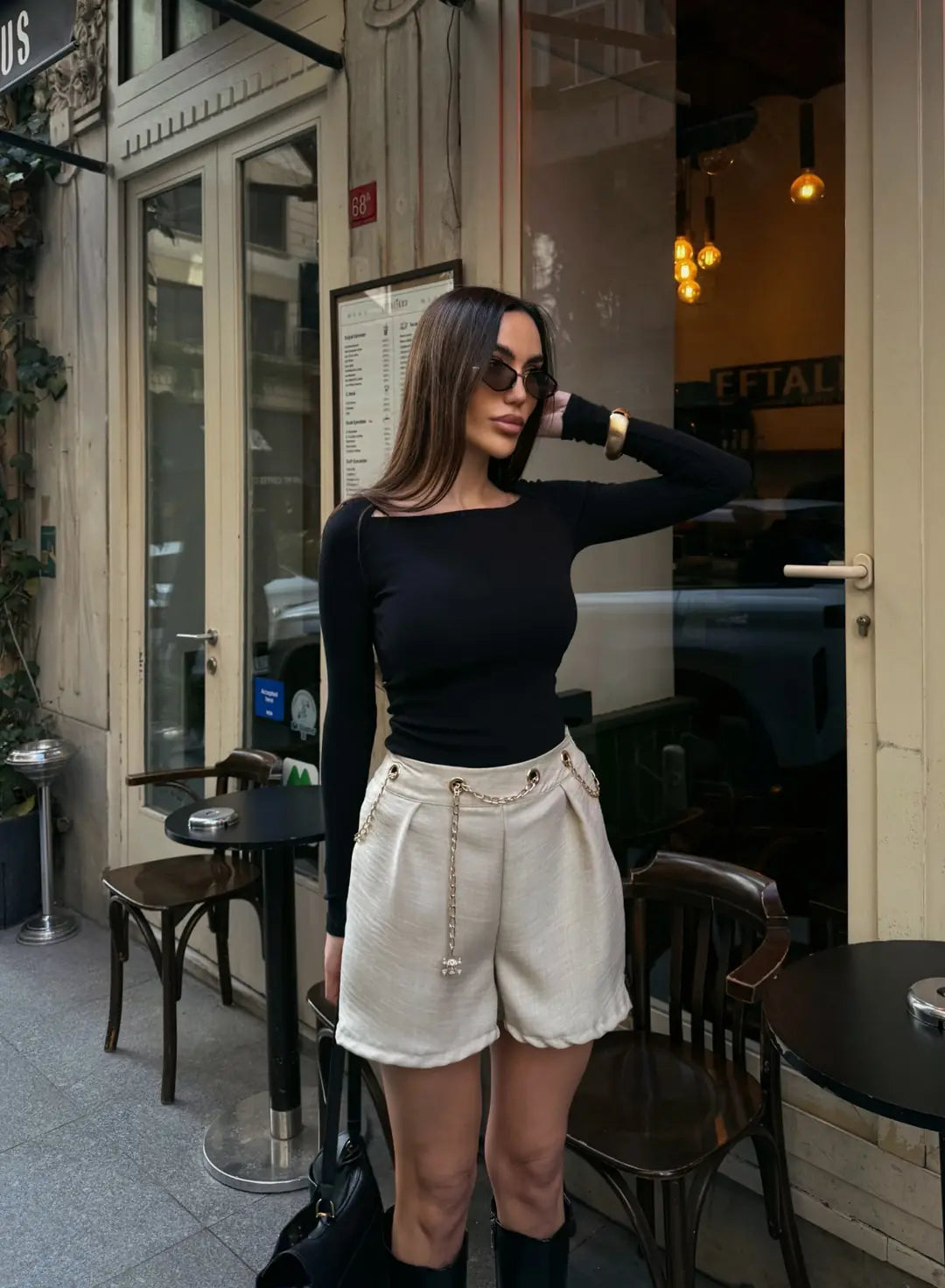Kuş Gözü Detaylı Zincir Kemerli Mini Şort - WEST CLUB