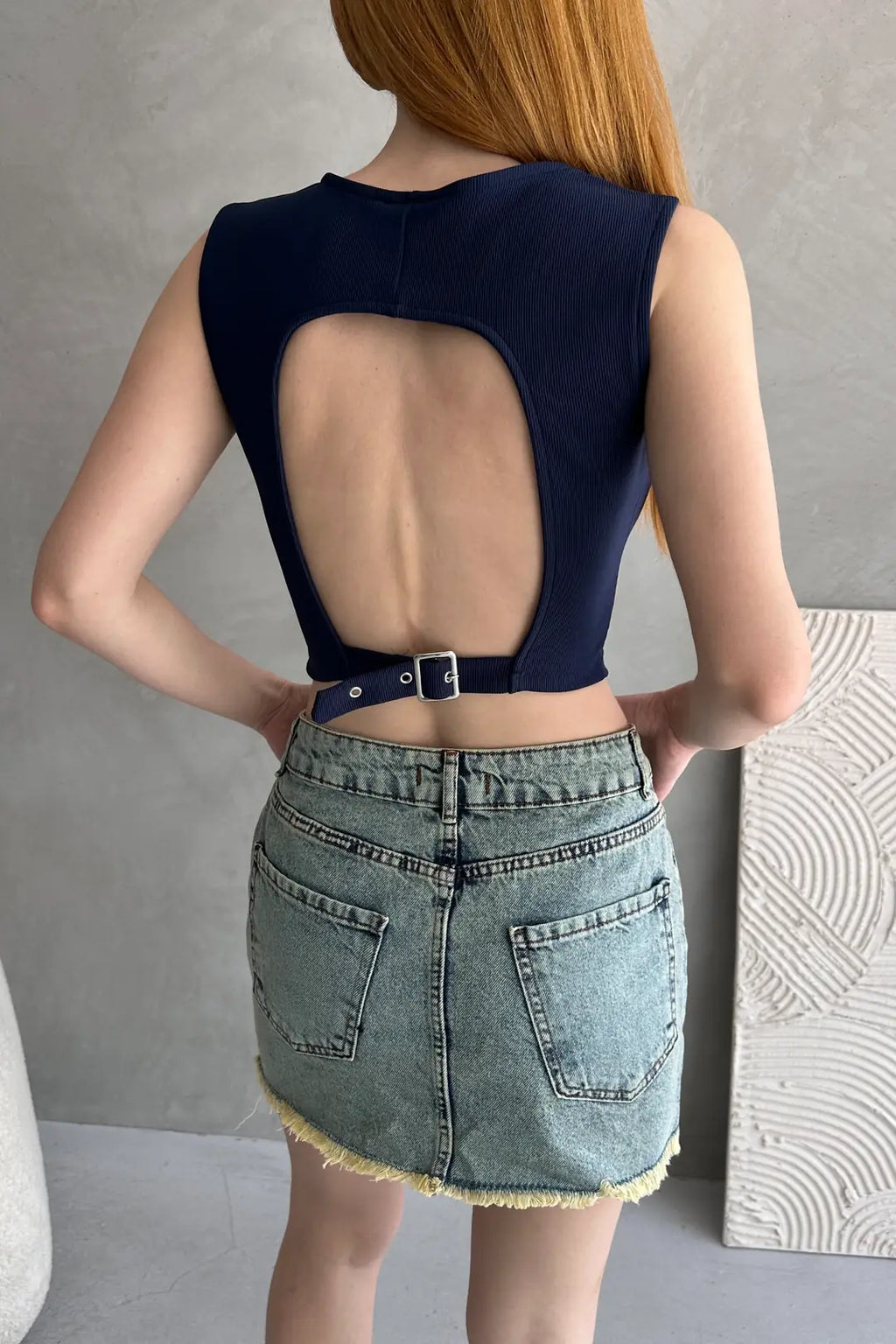 Sırtı Kemer Detaylı Kaşkorse Crop Bluz - WEST CLUB