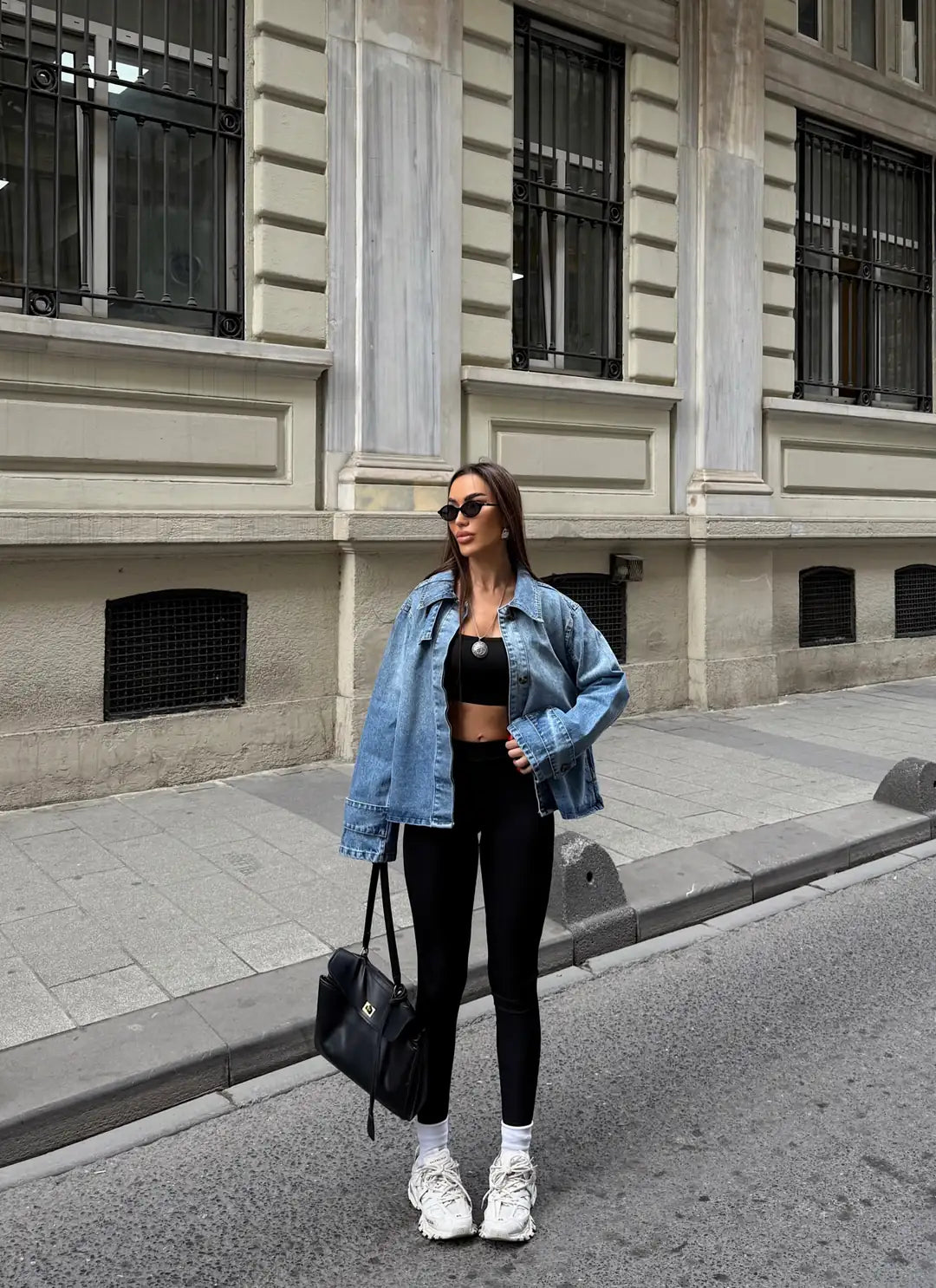 Yaka Detaylı Rahat Kesim Denim Ceket - WEST CLUB
