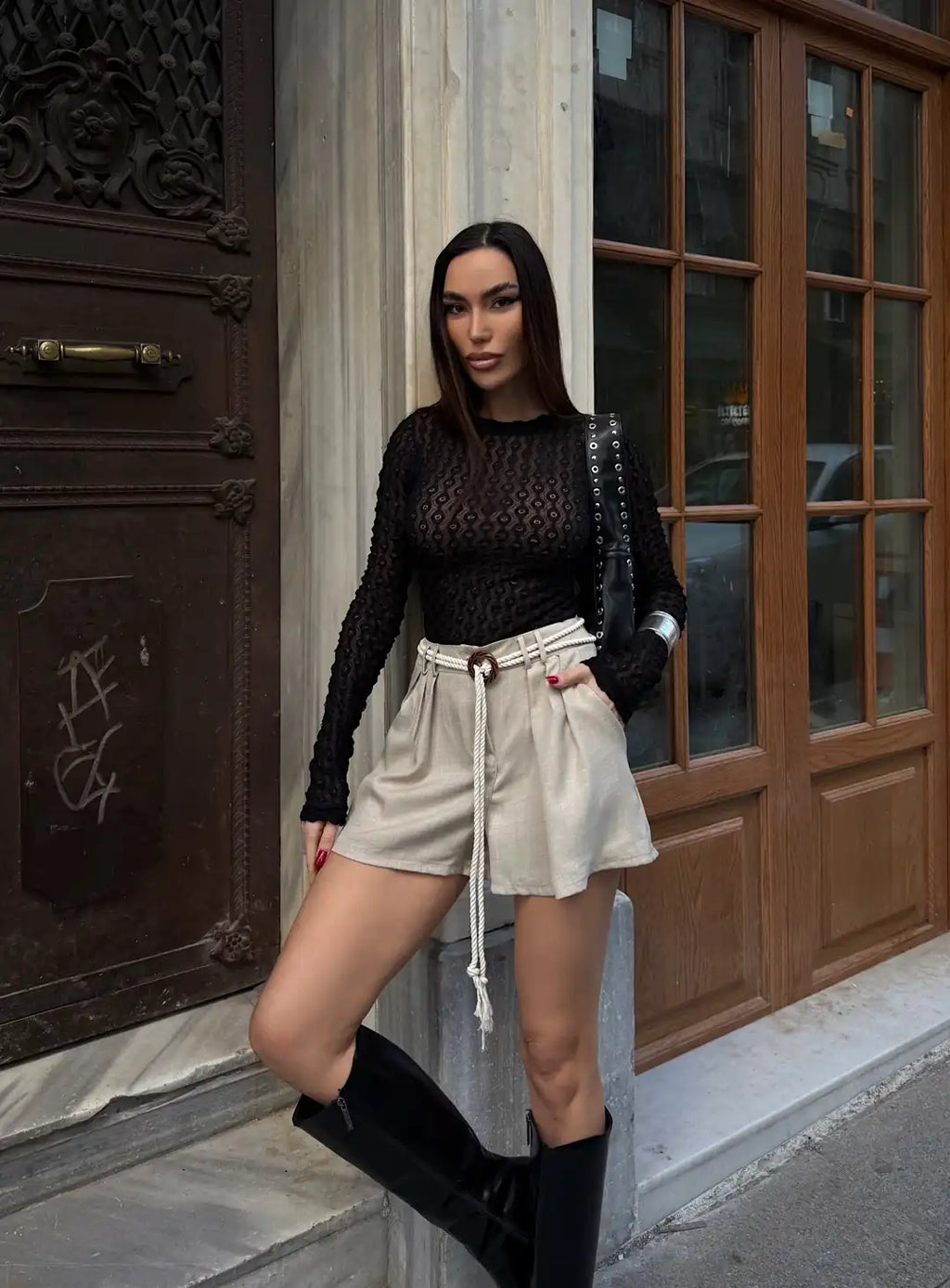 Örgü Kemerli Pileli Mini Şort - WEST CLUB