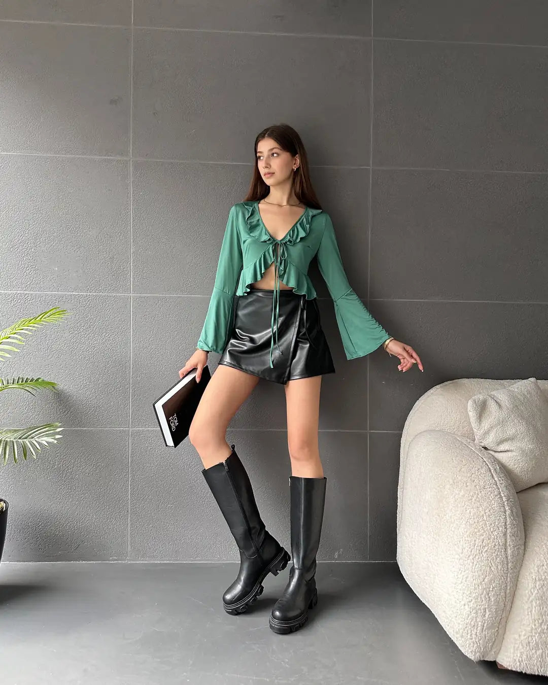 Fırfır Detaylı Önü Bağlamalı Crop Bluz - WEST CLUB