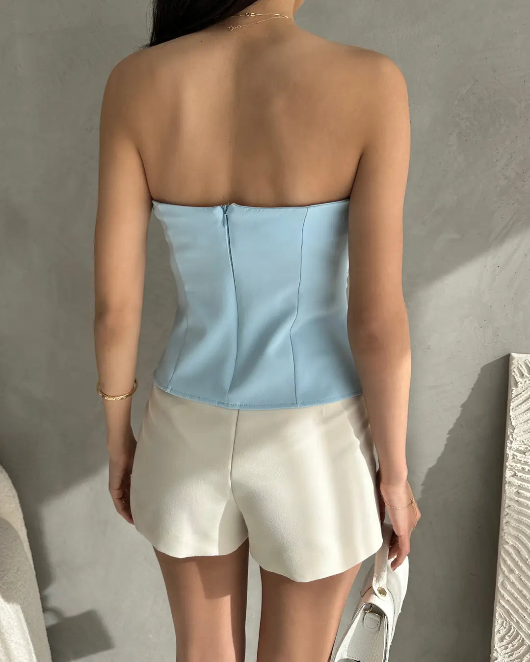 Straplez Beli Toka Detaylı Crep Bluz - WEST CLUB