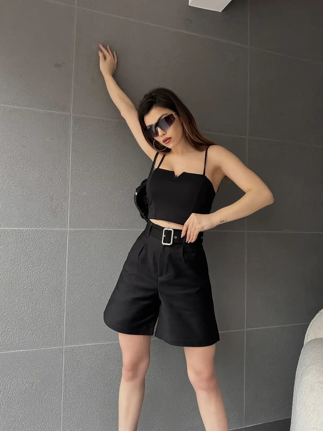 Kuş Gözü Kemerli Geniş Paçalı Mom Şort - WEST CLUB
