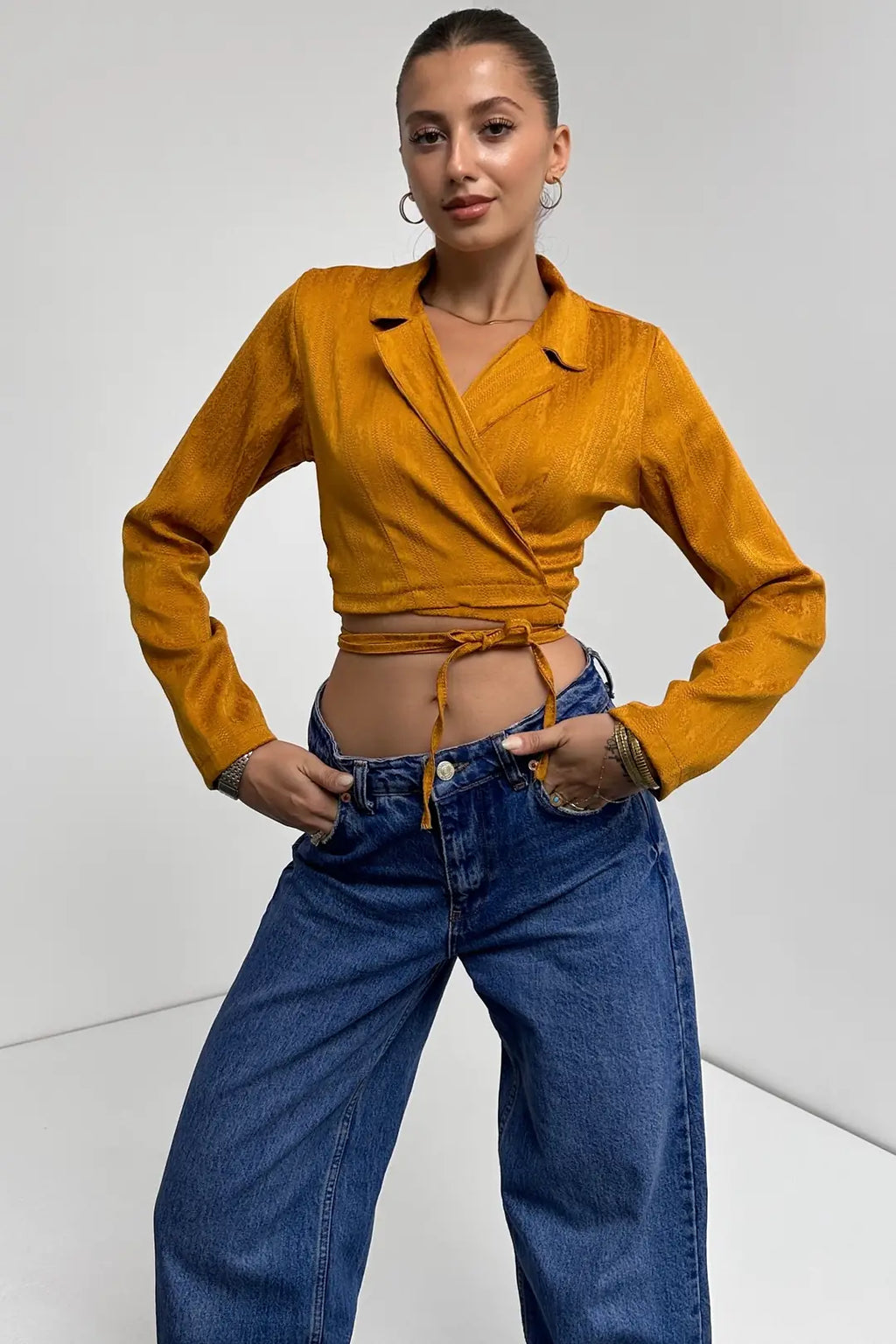Gömlek Yaka Beli Bağlamalı Crop Bluz - WEST CLUB
