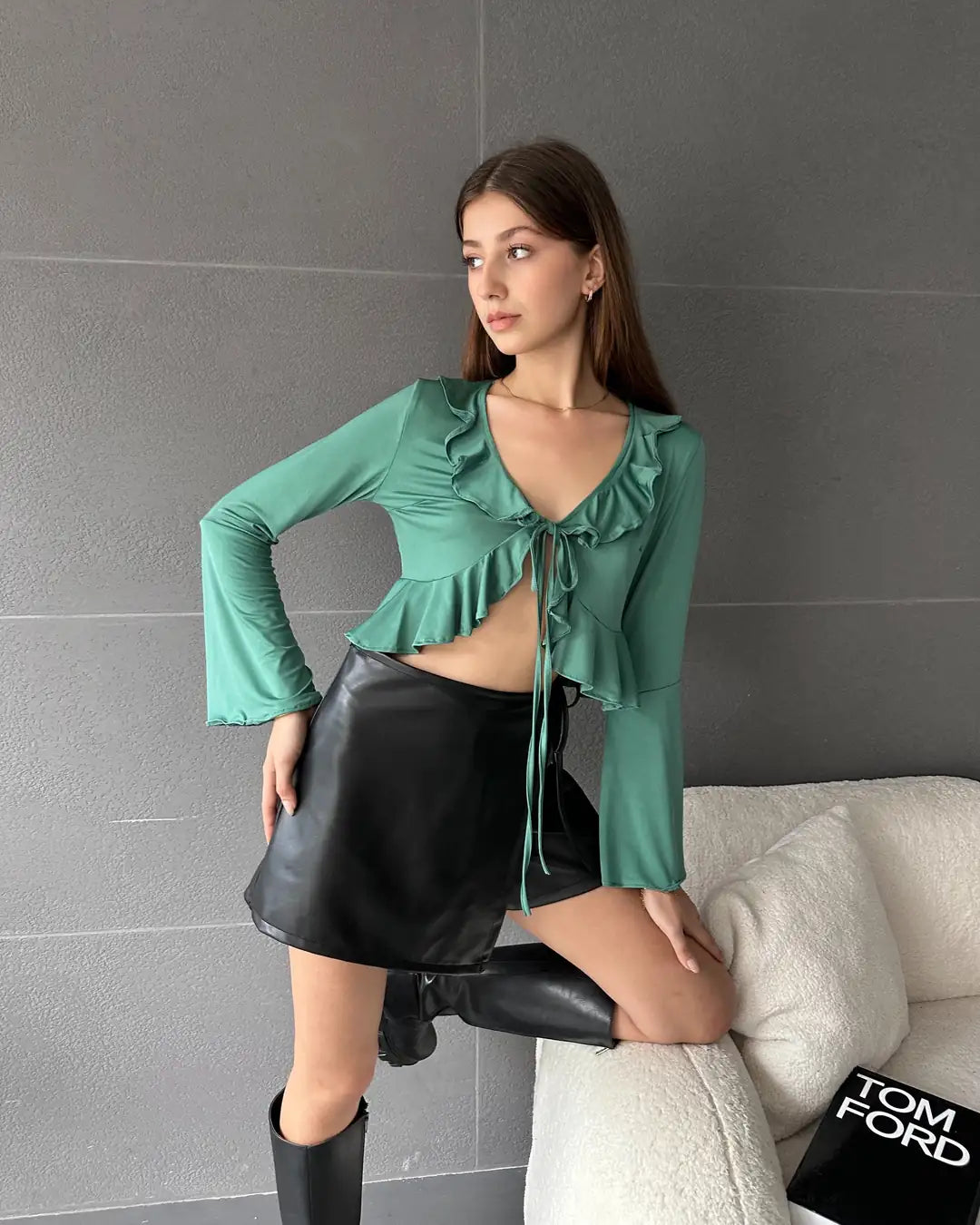 Fırfır Detaylı Önü Bağlamalı Crop Bluz - WEST CLUB