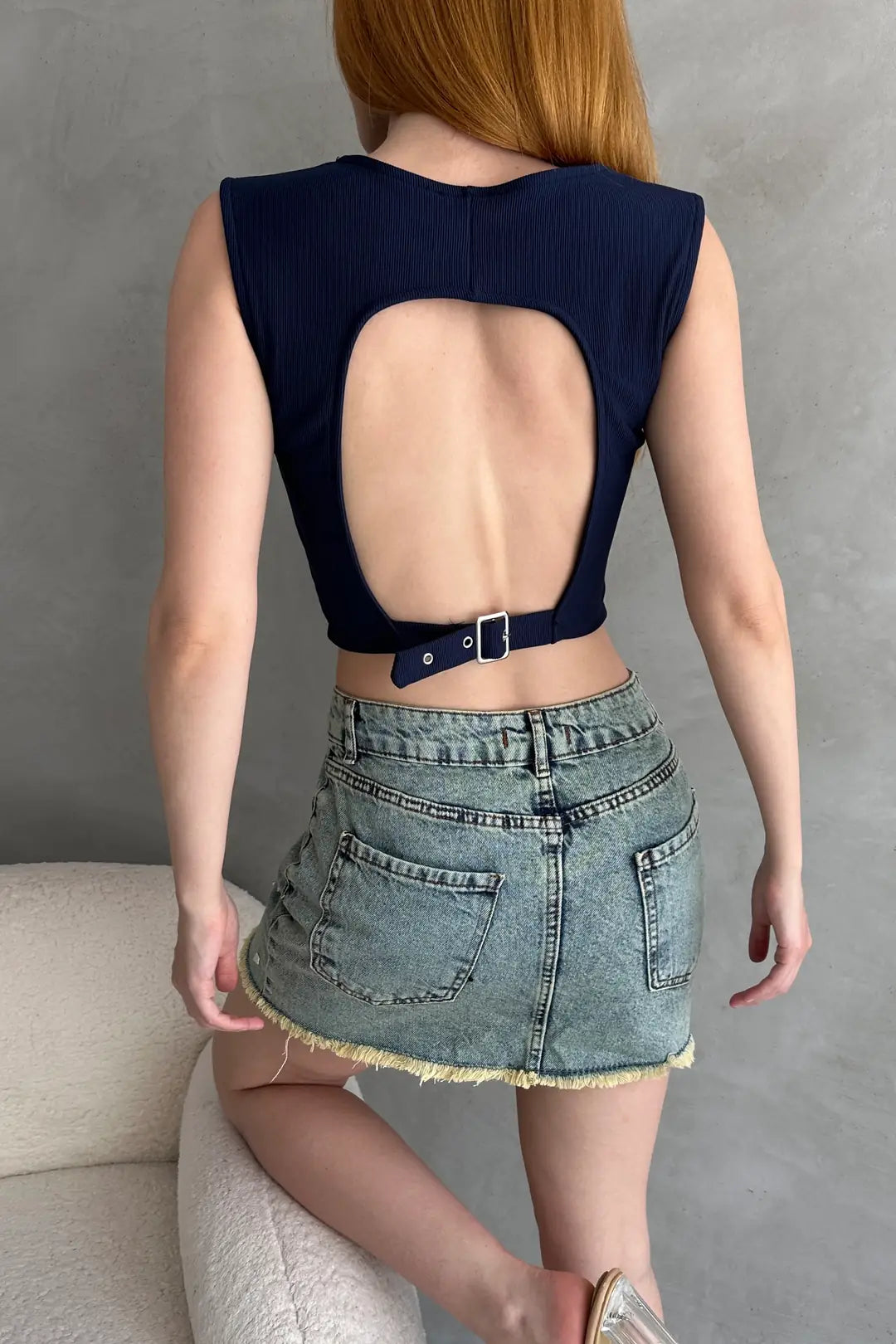Sırtı Kemer Detaylı Kaşkorse Crop Bluz - WEST CLUB