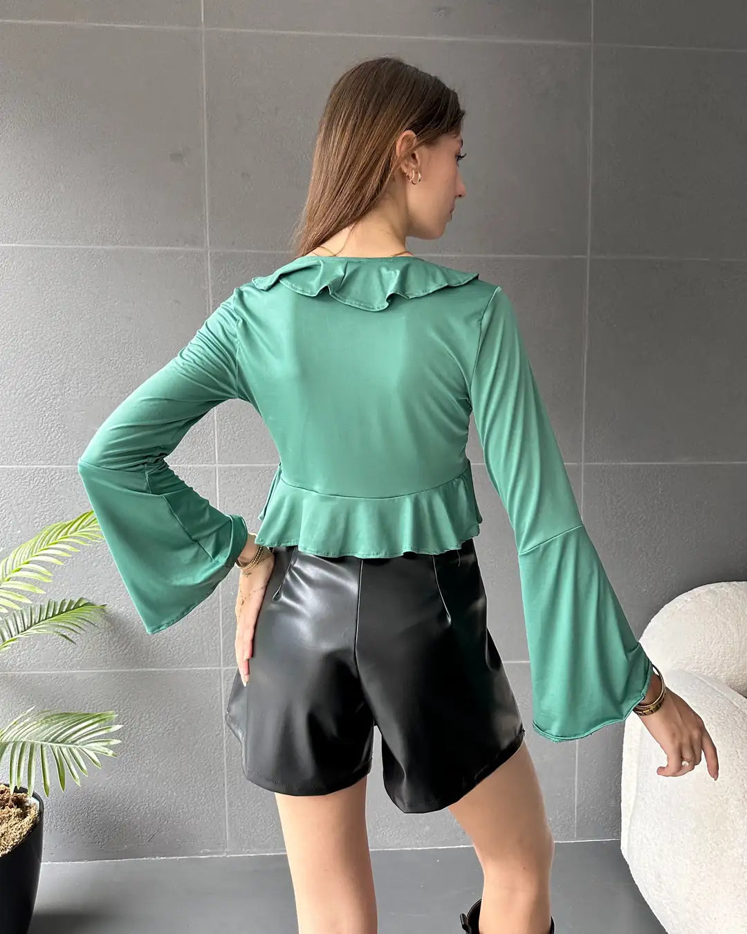 Fırfır Detaylı Önü Bağlamalı Crop Bluz - WEST CLUB