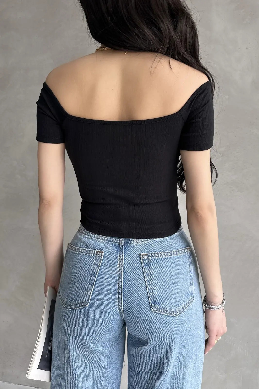 Kayık Yaka Gül Detaylı Crop Bluz - WEST CLUB