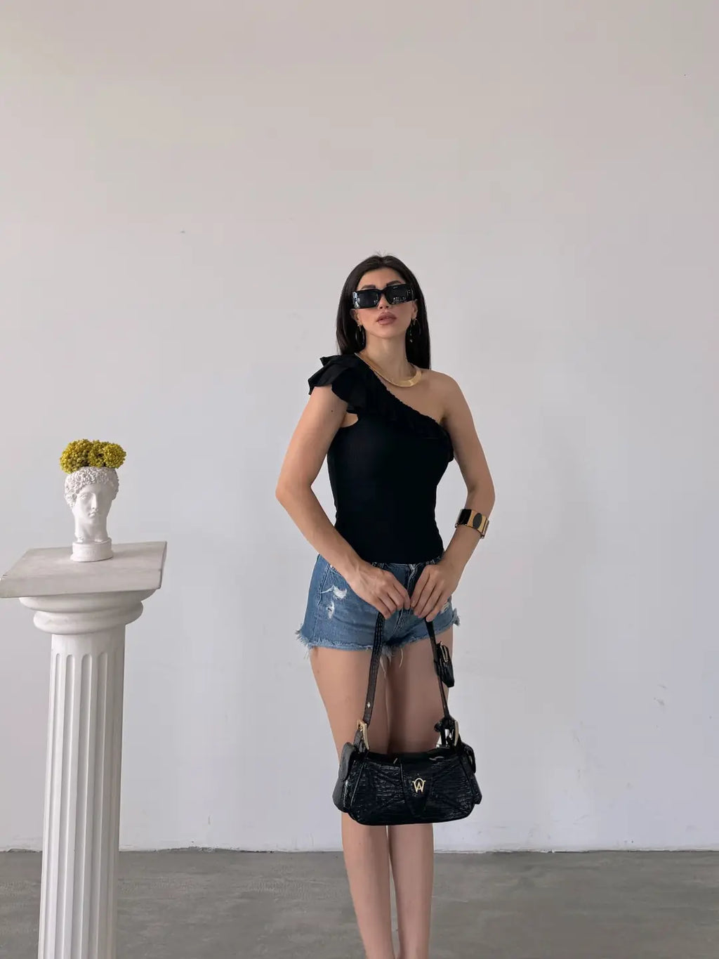 Tek Omuz Fırıfır Detaylı Bluz - WEST CLUB