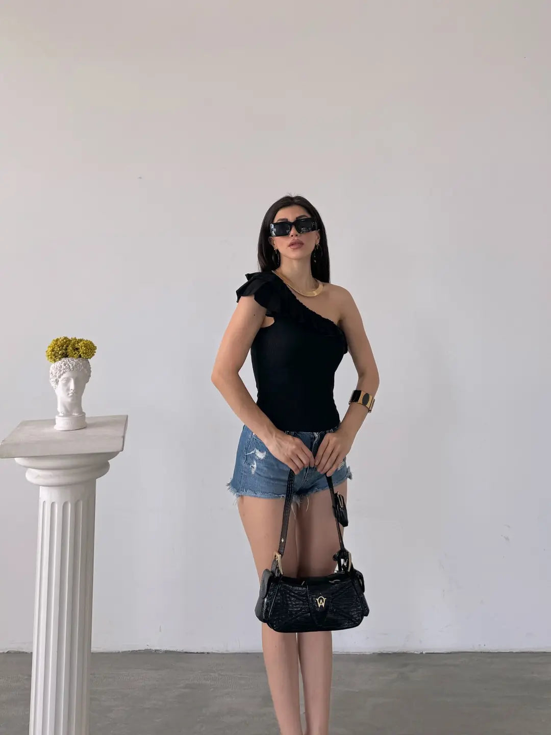 Tek Omuz Fırıfır Detaylı Bluz - WEST CLUB