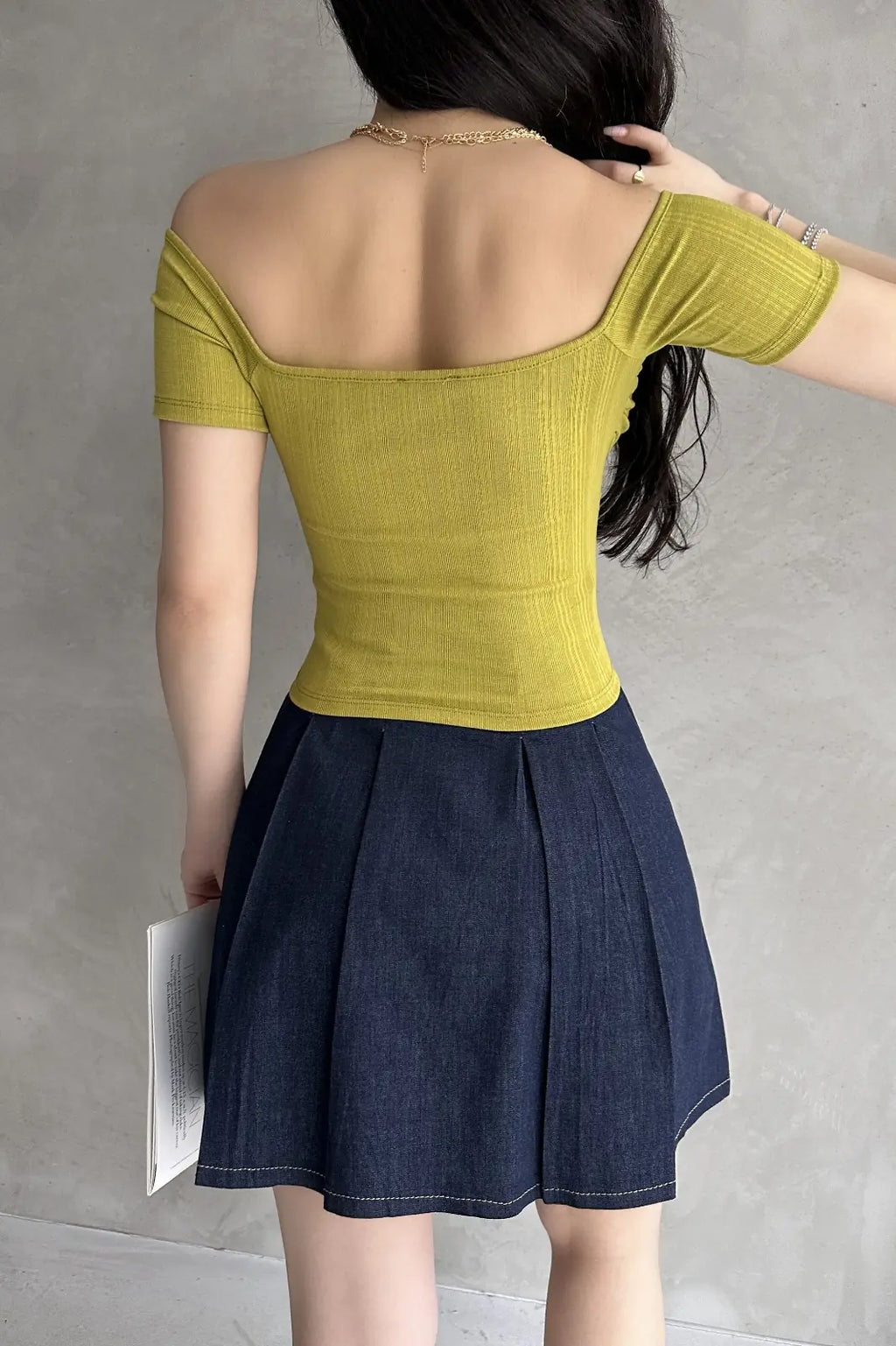 Kayık Yaka Gül Detaylı Crop Bluz - WEST CLUB