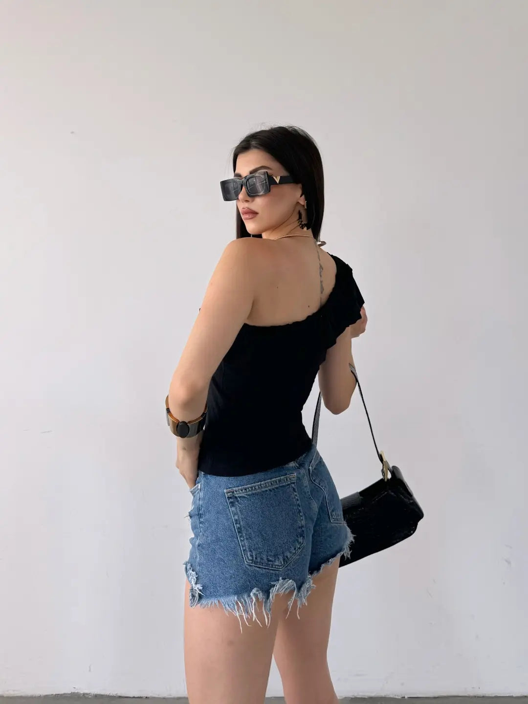 Tek Omuz Fırıfır Detaylı Bluz - WEST CLUB