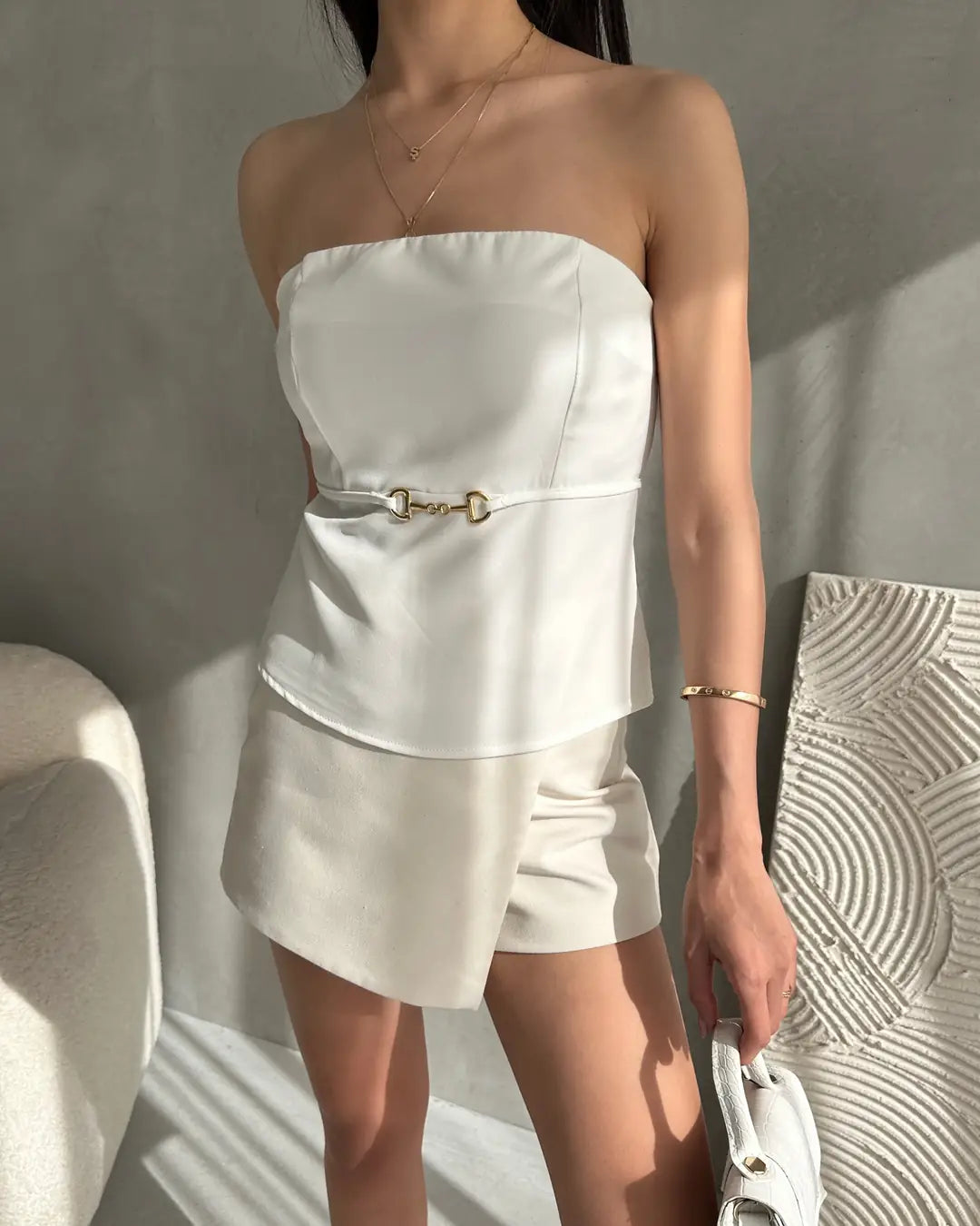 Straplez Beli Toka Detaylı Crep Bluz - WEST CLUB