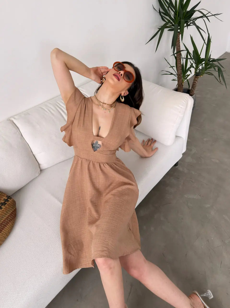 Göğüs Dekolteli Kolları Volanlı Elbise - WEST CLUB
