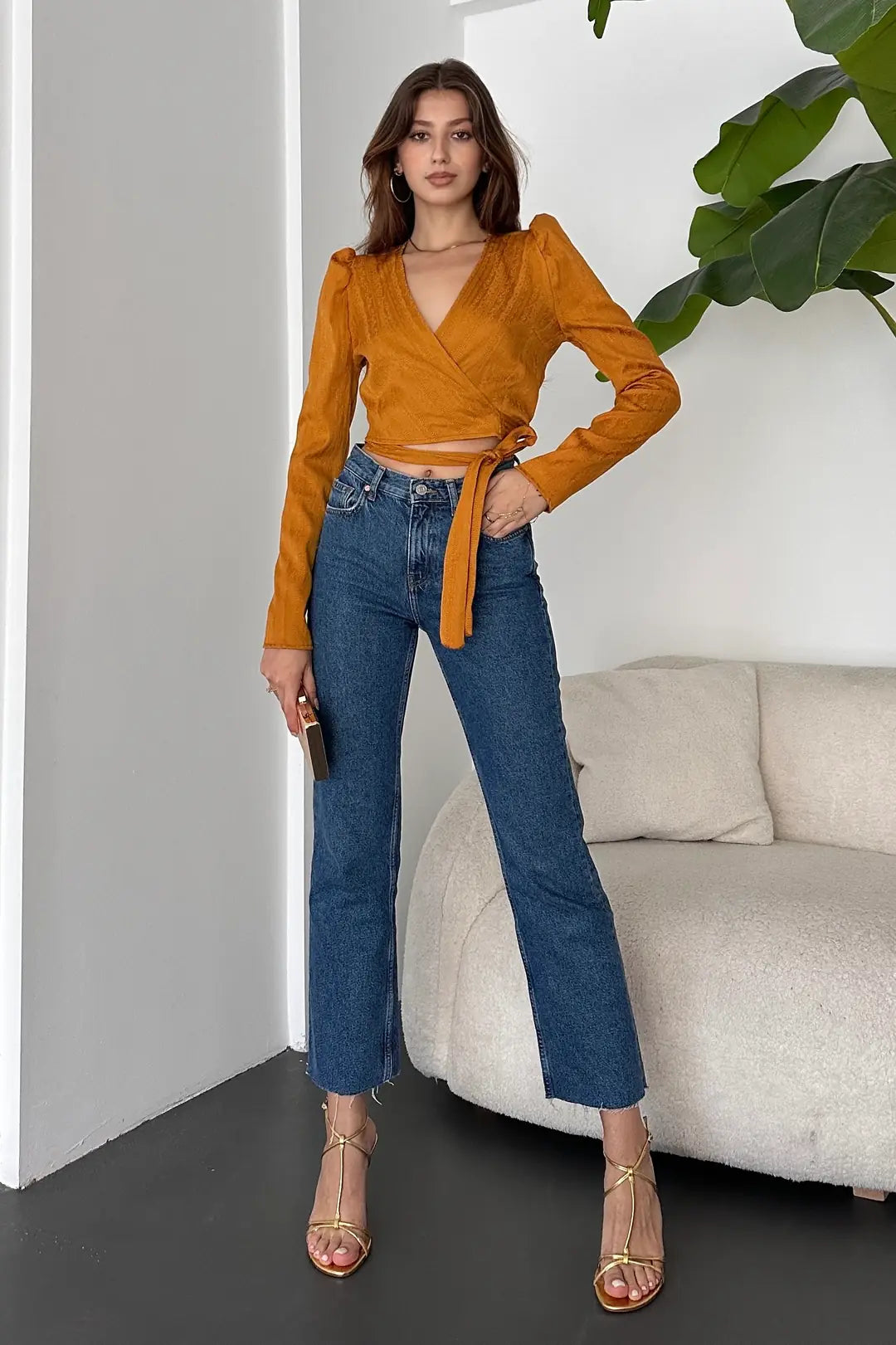Kruvaze Yaka Beli Kuşaklı Crop Bluz - WEST CLUB