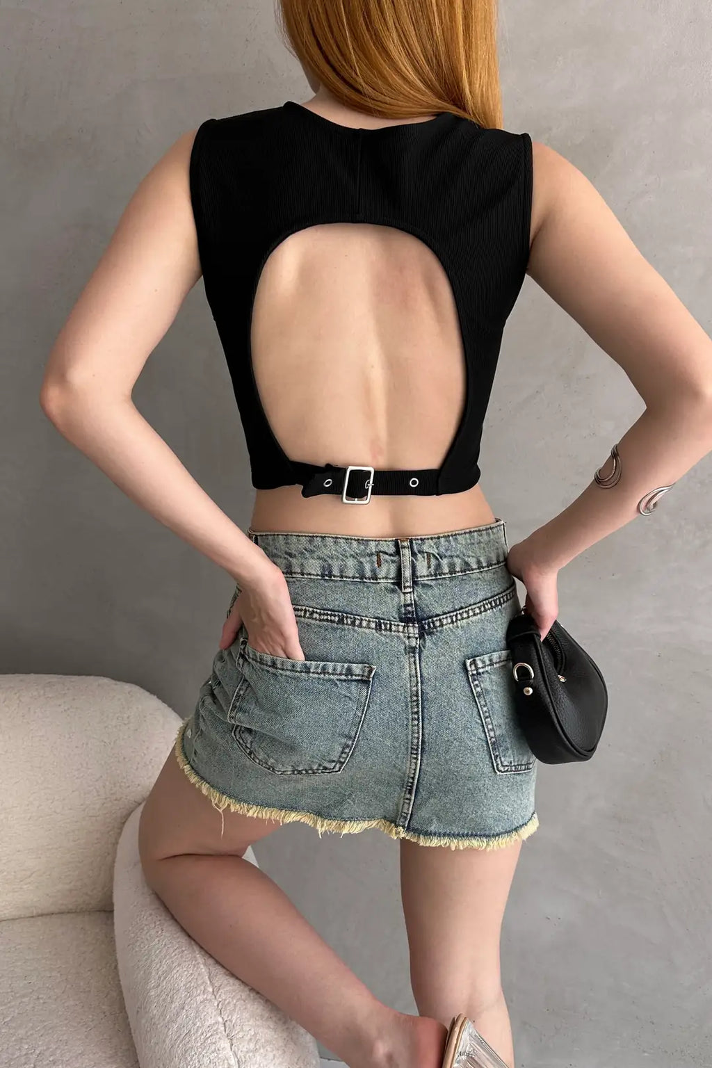 Sırtı Kemer Detaylı Kaşkorse Crop Bluz - WEST CLUB