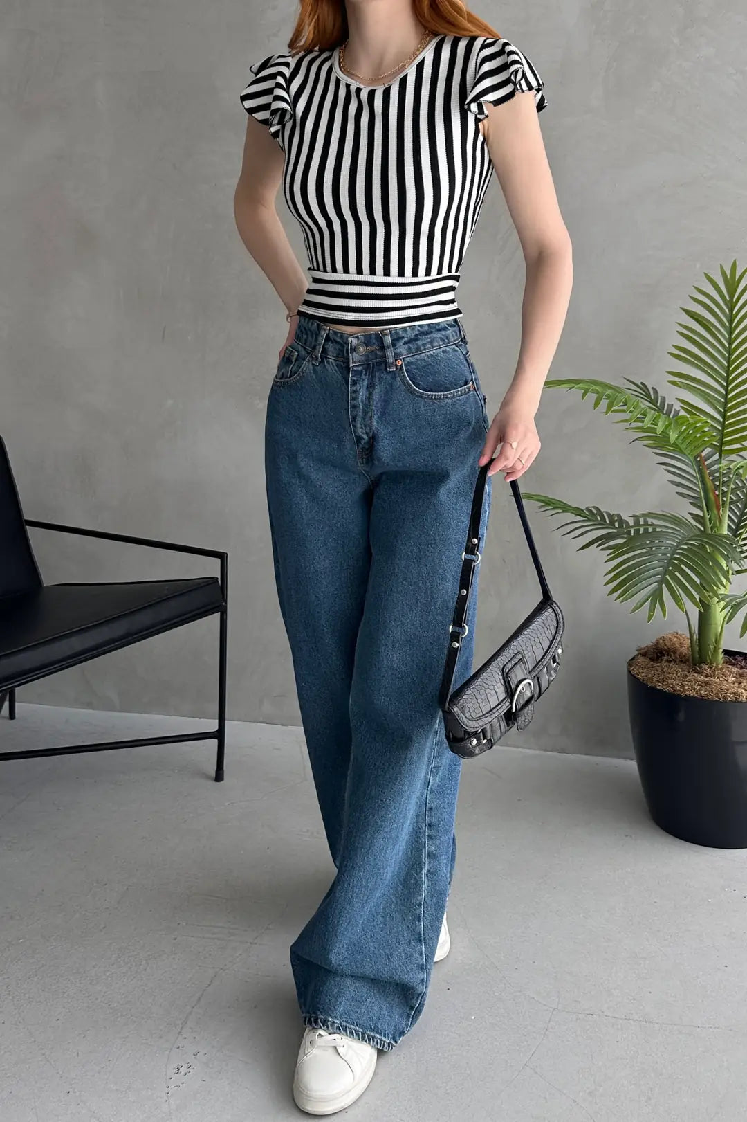 Sırtı Fiyonk Bağlamalı Çizgi Detaylı Crop Bluz - WEST CLUB