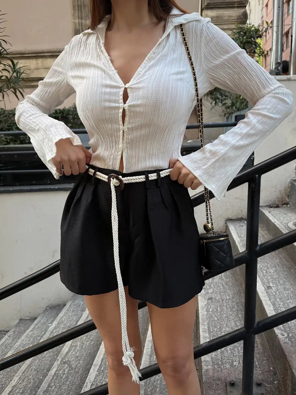 Örgü Kemerli Pileli Mini Şort - WEST CLUB