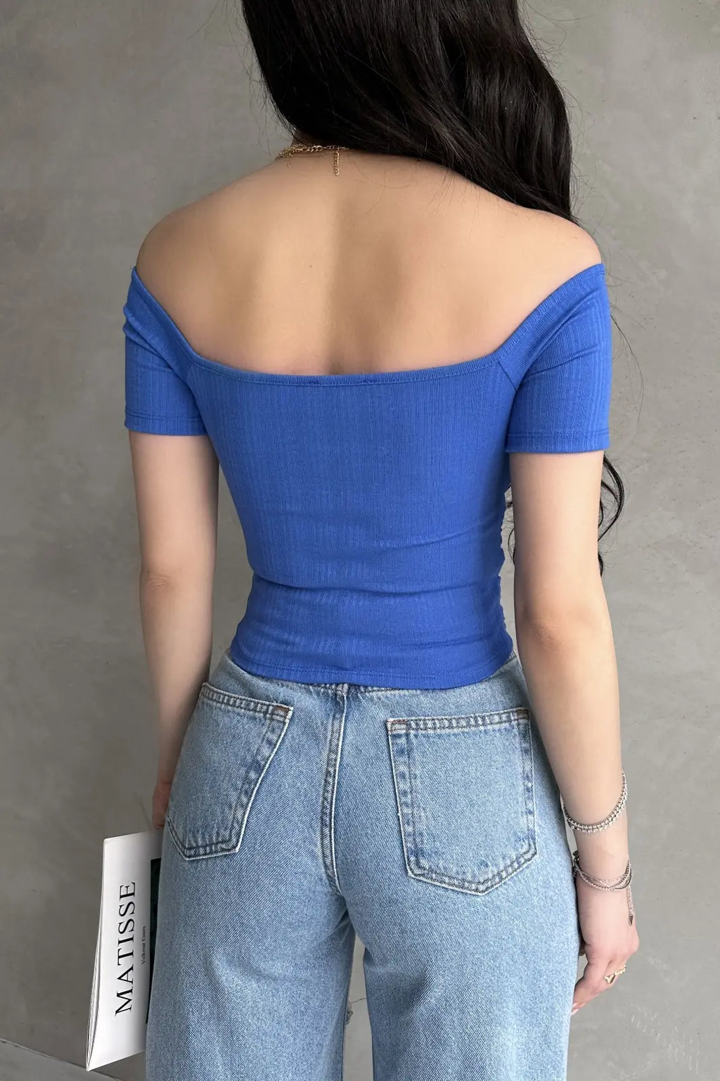 Kayık Yaka Gül Detaylı Crop Bluz - WEST CLUB
