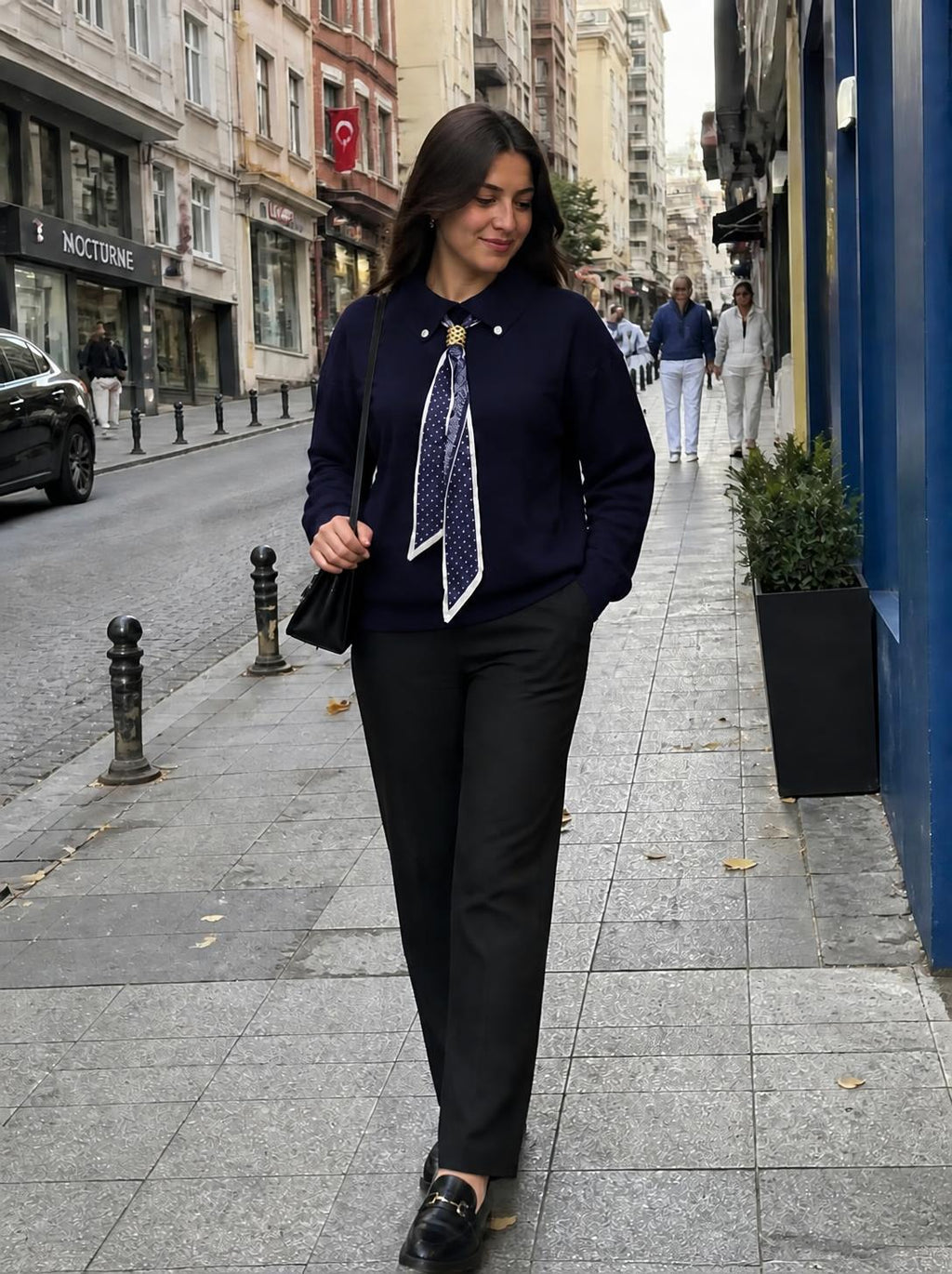 Lacivert Gömlek Yaka Fularlı Triko Kazak
